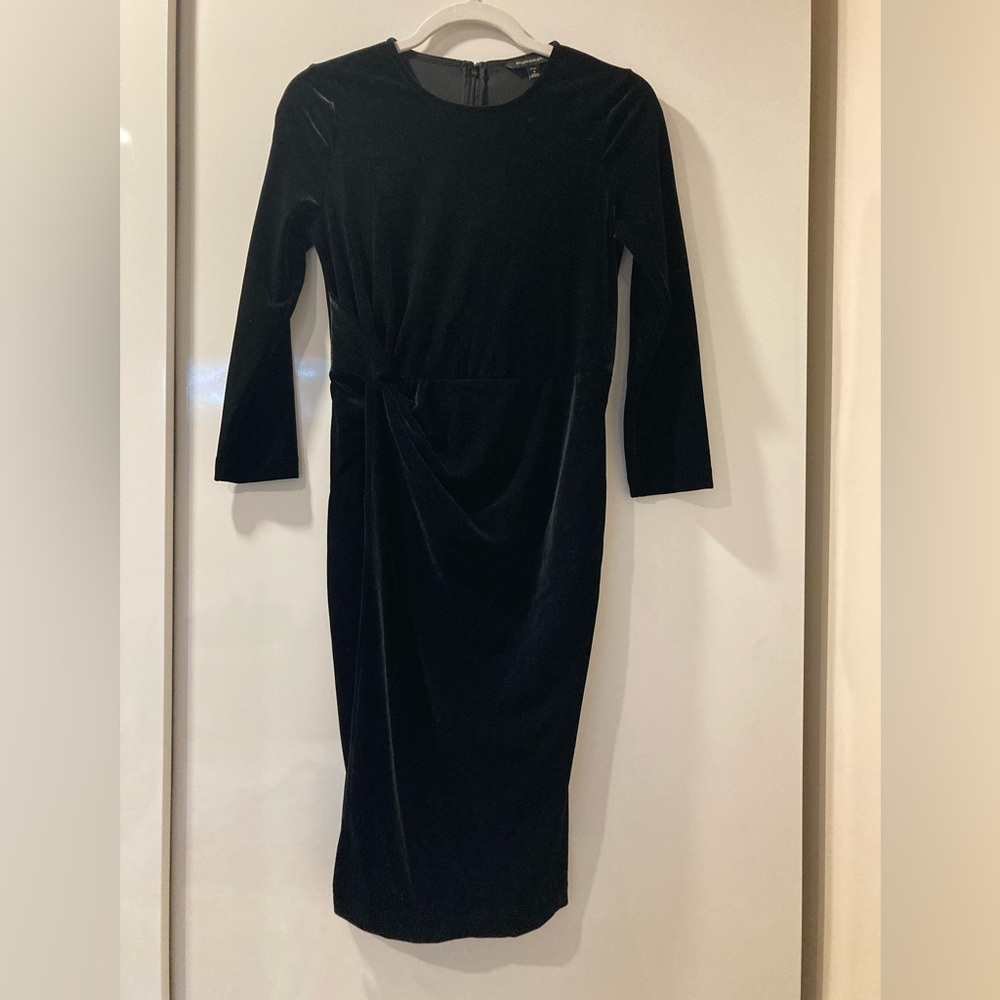 Banana Republic Velvet Long Sleeve Midi Dress
